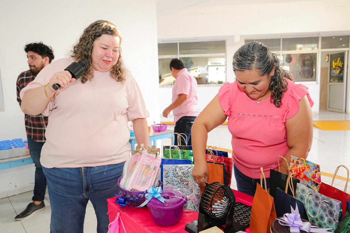 ¡El Día de la Madre se llenó de alegría y música en el CAEE!
