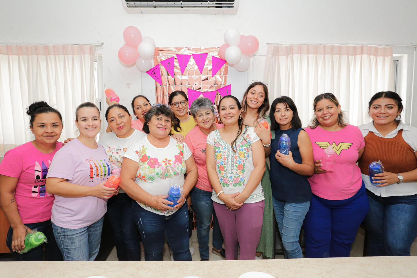 Celebramos el Día de la Maestra y el Maestro.