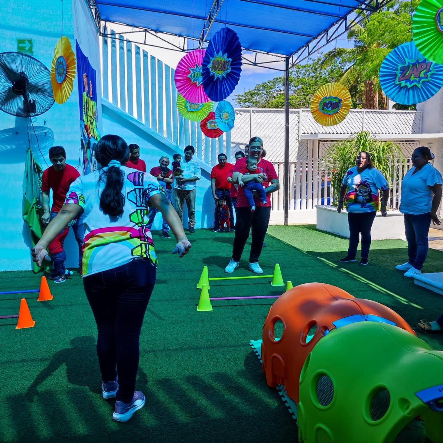 Celebramos el Día del Padre con alegría y actividades dinámicas en los CAI del ISSTEY.